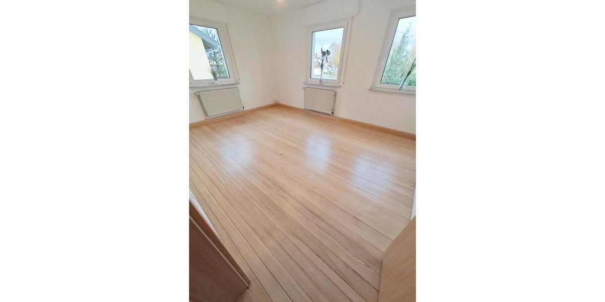 Etagenwohnung Malsch - 3 Zimmer, 100 m&sup2;, 850&euro; | Angebot:23834914