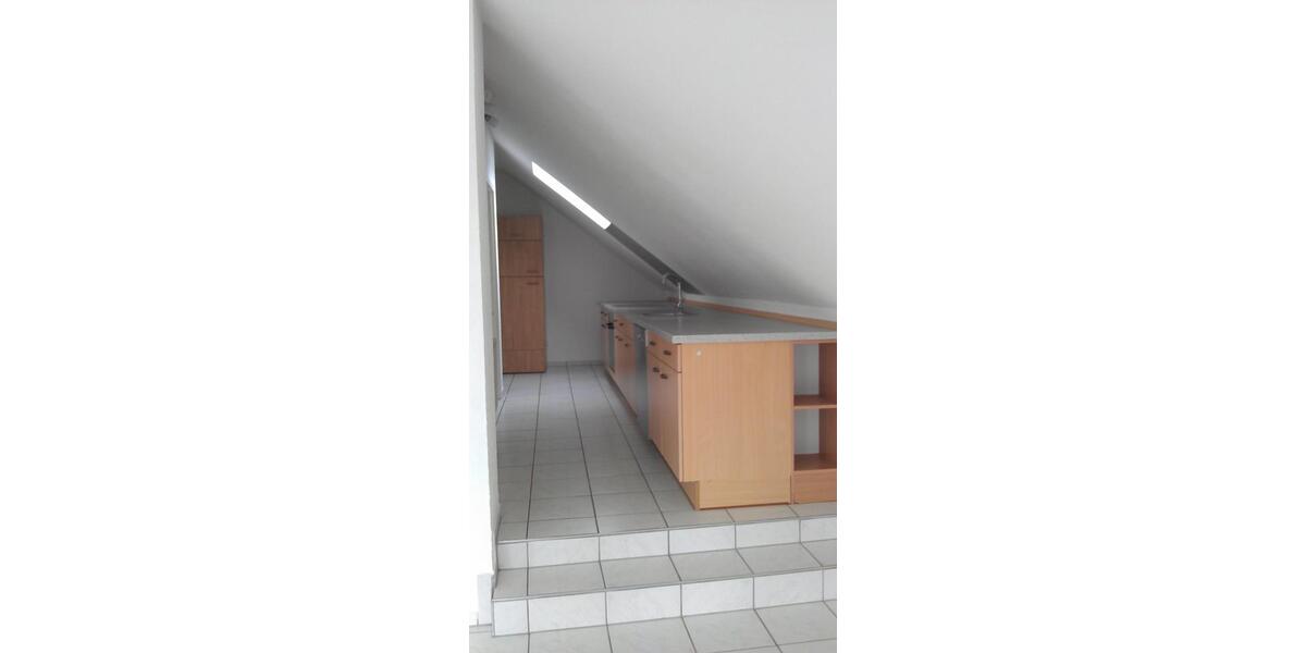 Dachgeschoßwohnung Pfungstadt - 3 Zimmer, 91 m&sup2;, 1.100&euro; | Angebot:26645379