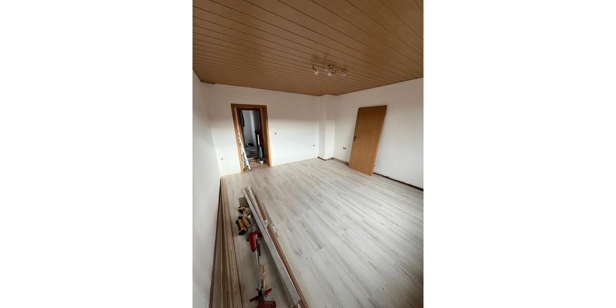 Etagenwohnung Rudolstadt - 3 Zimmer, 60 m&sup2;, 680&euro; | Angebot:25045488