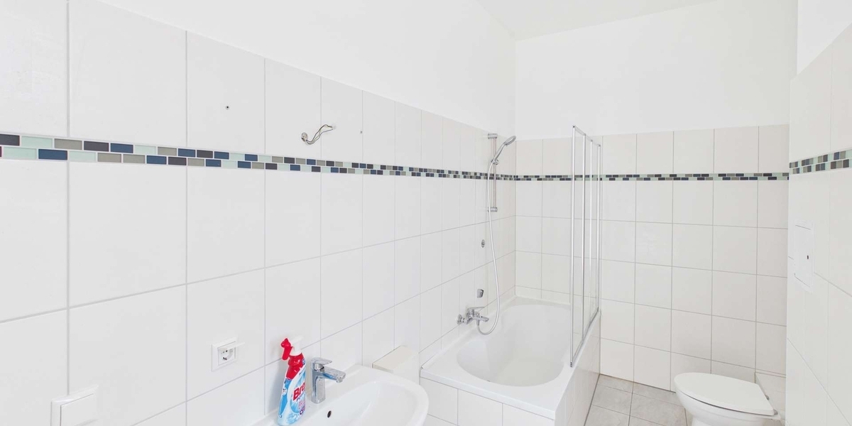 Großzügige frisch sanierte 2-Zimmer-Wohnung - Etagenwohnung Dahlenwarsleben Börde - Niedere Börde | Angebot:26196852