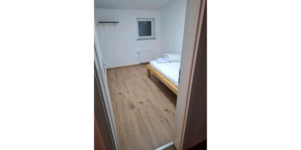 Wohnen auf Zeit Biebertal - 9 Zimmer, 15 m&sup2;, 399&euro; | Angebot:26120215