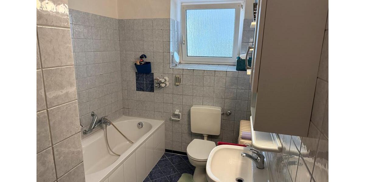 Etagenwohnung Michelstadt - 4 Zimmer, 97 m&sup2;, 1.000&euro; | Angebot:25978646