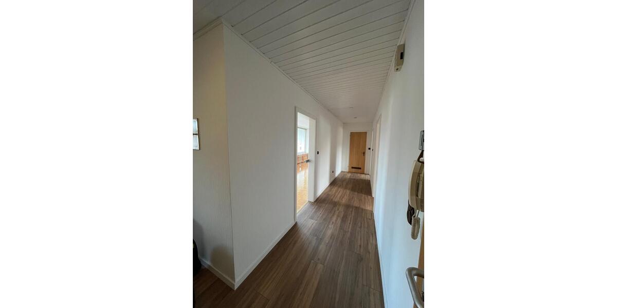 Etagenwohnung Siegen Dillnhütten - 3 Zimmer, 88 m&sup2;, 836&euro; | Angebot:25053164