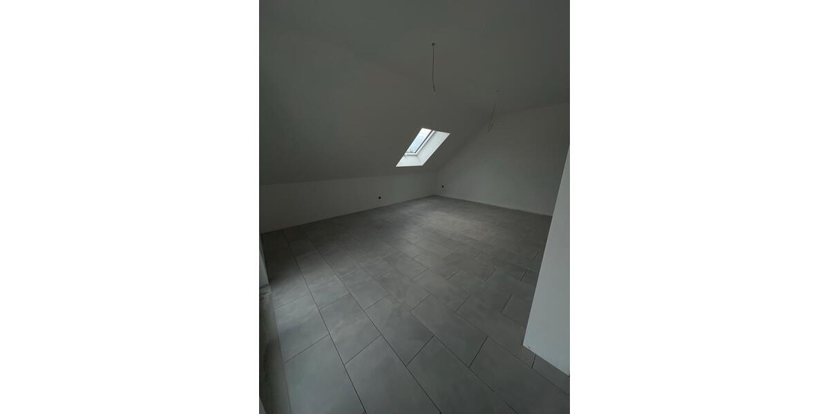 Erdgeschoßwohnung Knittlingen - 4 Zimmer, 88 m&sup2;, 1.250&euro; | Angebot:25998765