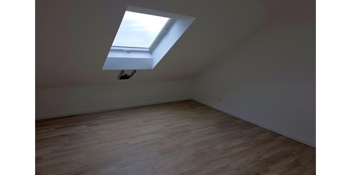 Maisonettenwohnung Weinböhla - 4 Zimmer, 114 m&sup2;, 1.250&euro; | Angebot:26357502