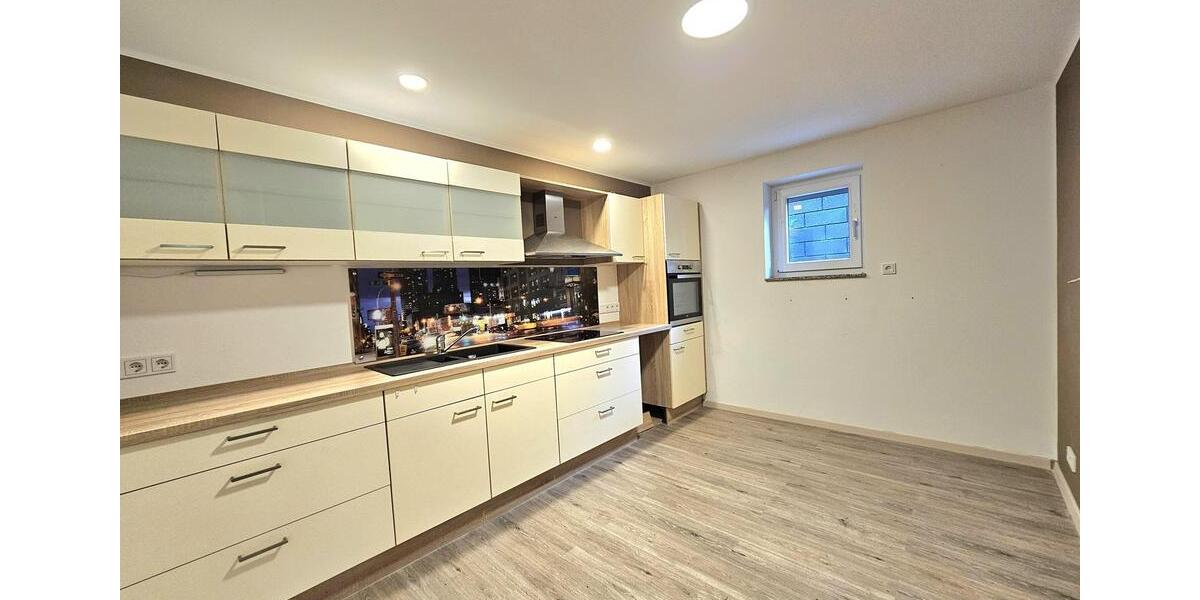 Mehrfamilienhaus, Wohnhaus Bad Soden-Salmünster Salmünster - 7.5 Zimmer, 310 m&sup2;, 2.490&euro; | Angebot:26508540