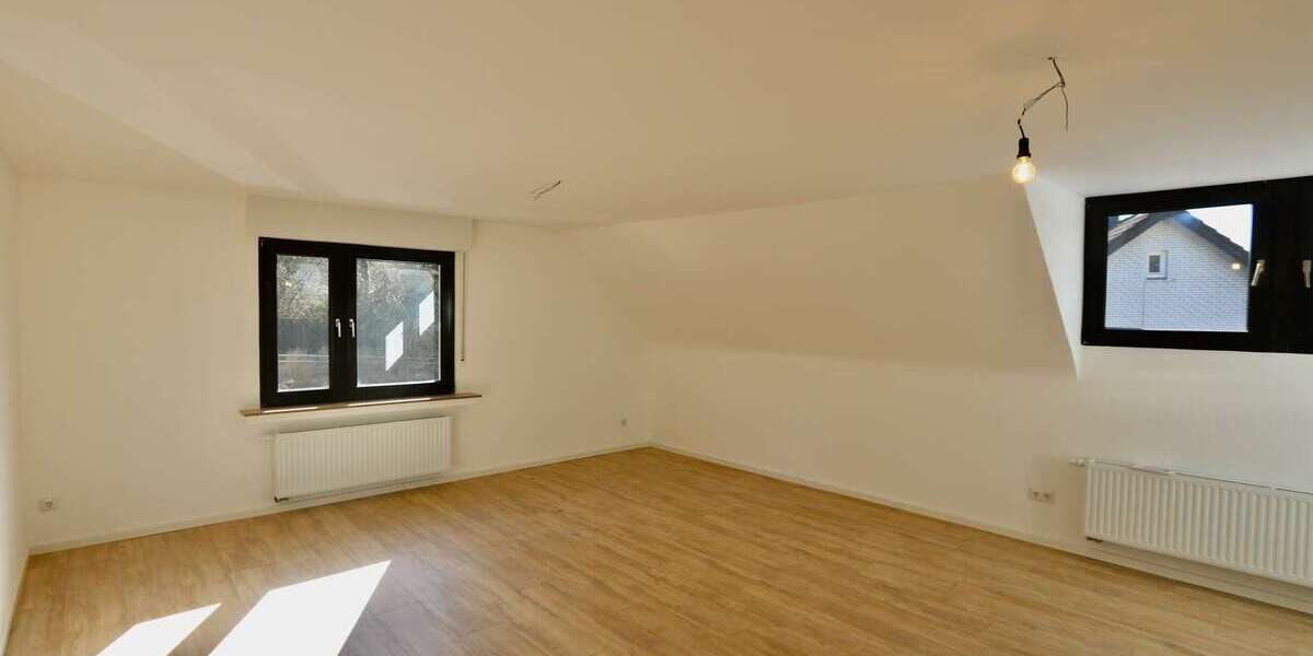 Etagenwohnung Overath - 3 Zimmer, 90 m&sup2;, 855&euro; | Angebot:25502061