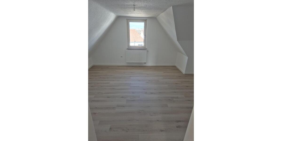 Einfamilienhaus Budenheim - 6 Zimmer, 240 m&sup2;, 2.190&euro; | Angebot:25949525