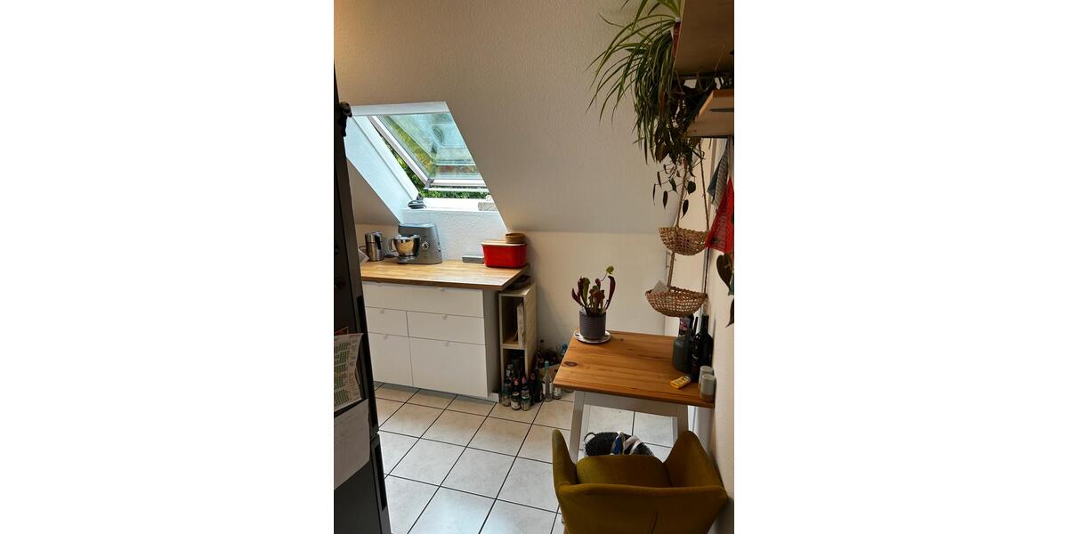 Etagenwohnung Düsseldorf Stadtbezirk 9 - 2 Zimmer, 85 m&sup2;, 1.250&euro; | Angebot:26704964