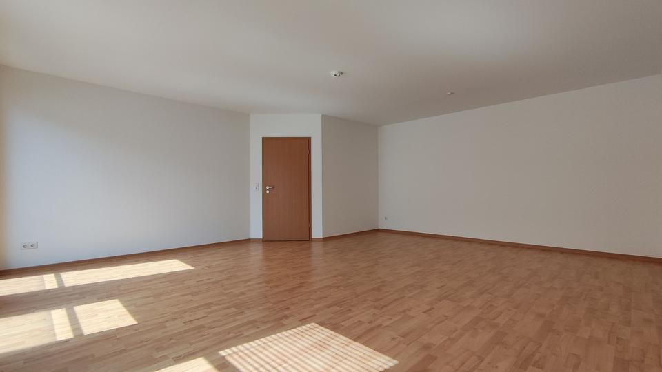 Etagenwohnung Erfurt - 3 Zimmer, 110 m&sup2;, 1.265&euro; | Angebot:26368259