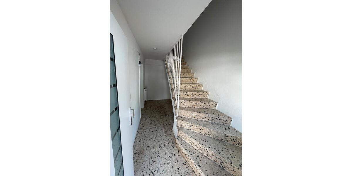 Etagenwohnung Annweiler am Trifels - 4 Zimmer, 120 m&sup2;, 1.300&euro; | Angebot:26626119