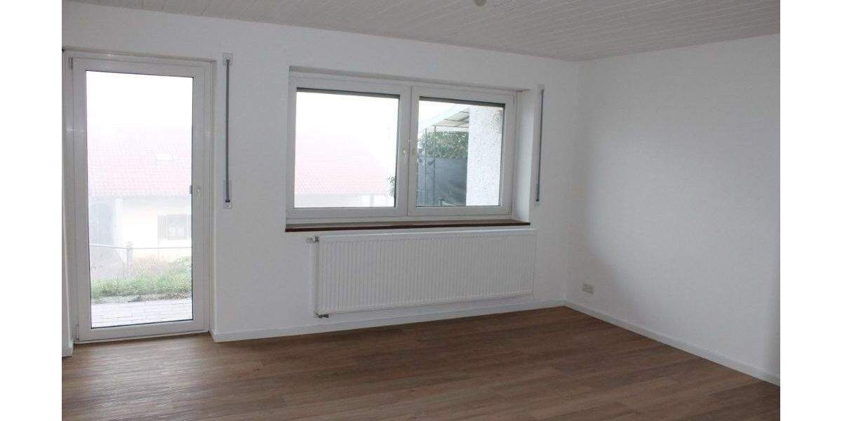 NEU - renovierte Doppelhaushälfte in ruhiger Lage 6 zimmer