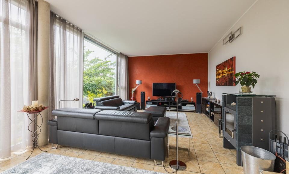 Einfamilienhaus Radebeul - 5 Zimmer, 240 m&sup2;, 2.950&euro; | Angebot:24526213