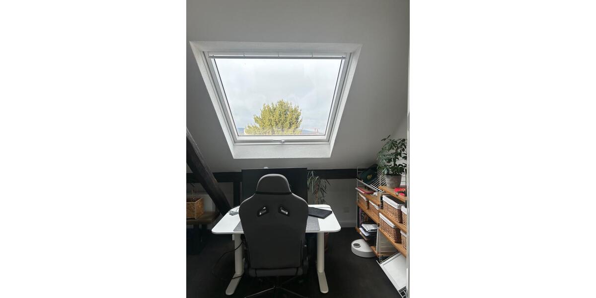 Dachgeschoßwohnung Trier - 2.5 Zimmer, 60 m&sup2;, 1.200&euro; | Angebot:24921324