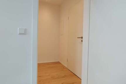 Wohnung Krefeld Cracau - 1 Zimmer, 40 m&sup2;, 420&euro; | Angebot:26161903