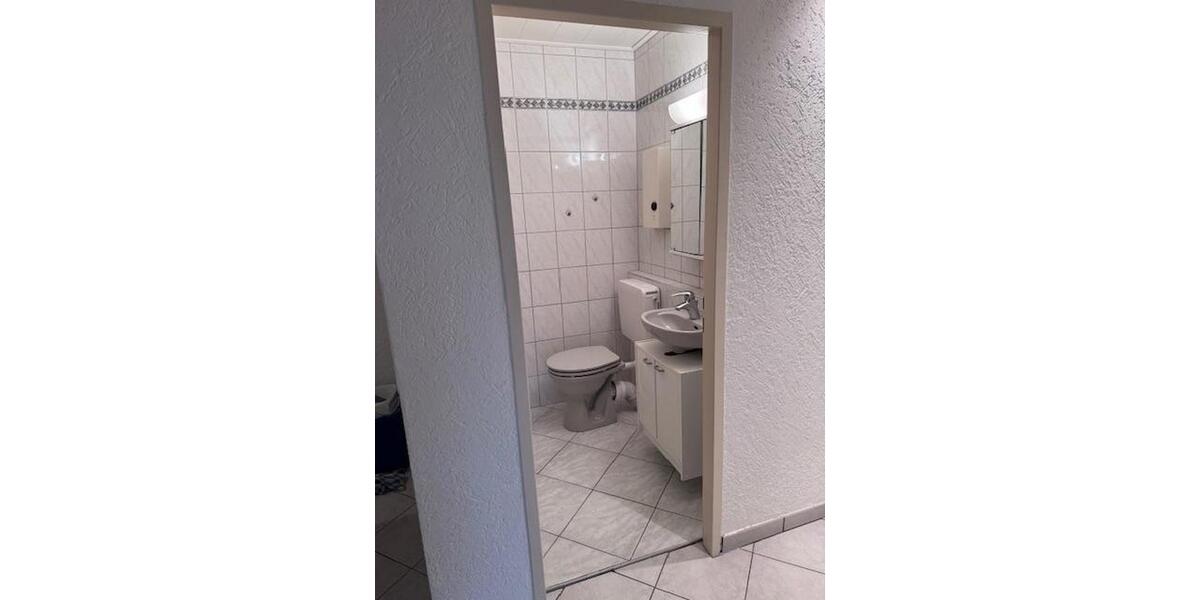 Erdgeschoßwohnung Lampertheim - 3 Zimmer, 100 m&sup2;, 990&euro; | Angebot:24781051