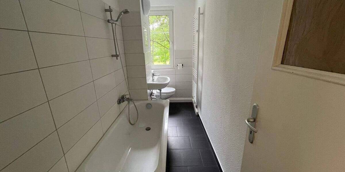 Etagenwohnung Zwickau Eckersbach - 3 Zimmer, 60 m&sup2;, 410&euro; | Angebot:26826649