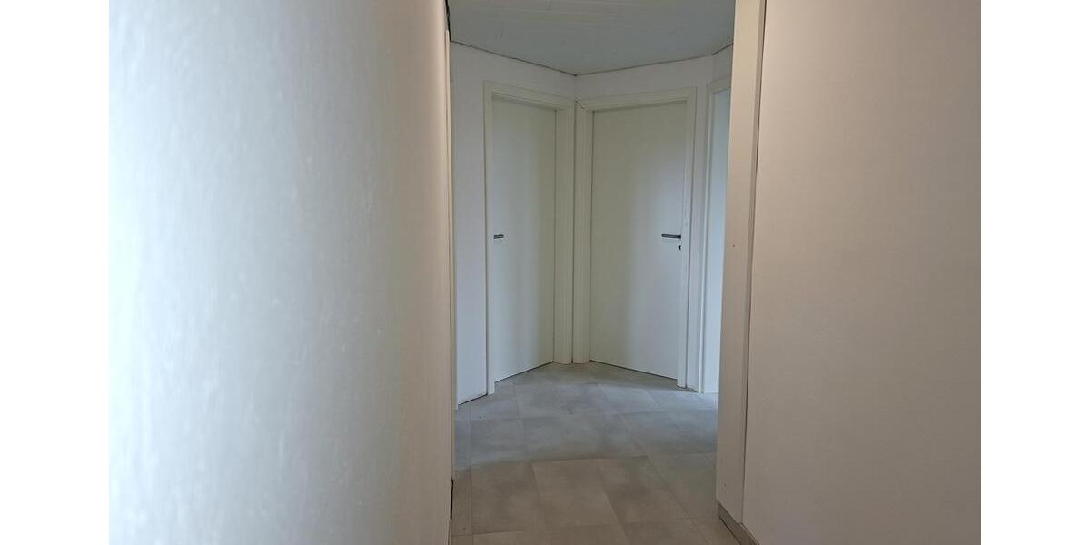 Dachgeschoßwohnung Büren - 3 Zimmer, 100 m&sup2;, 800&euro; | Angebot:23245154