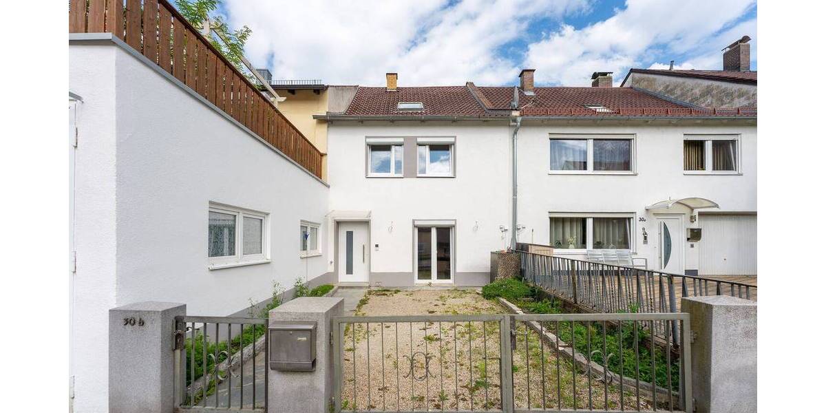 Reihenmittelhaus Straubing - 4 Zimmer, 121 m&sup2;, 1.140&euro; | Angebot:25664872