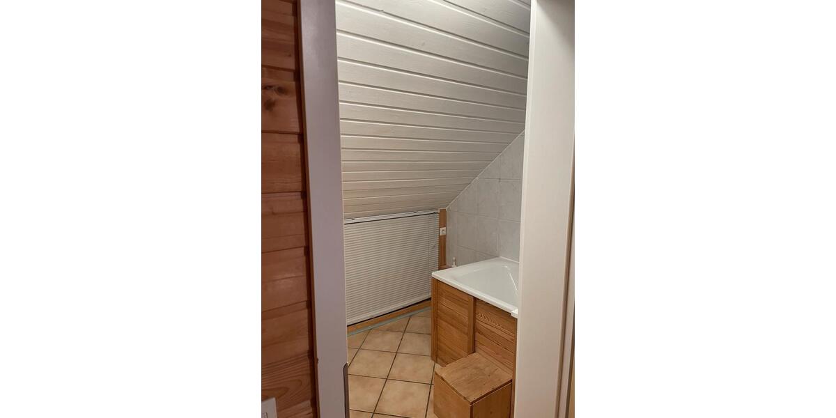 Dachgeschoßwohnung Bahretal - 3 Zimmer, 66 m&sup2;, 462&euro; | Angebot:25074512