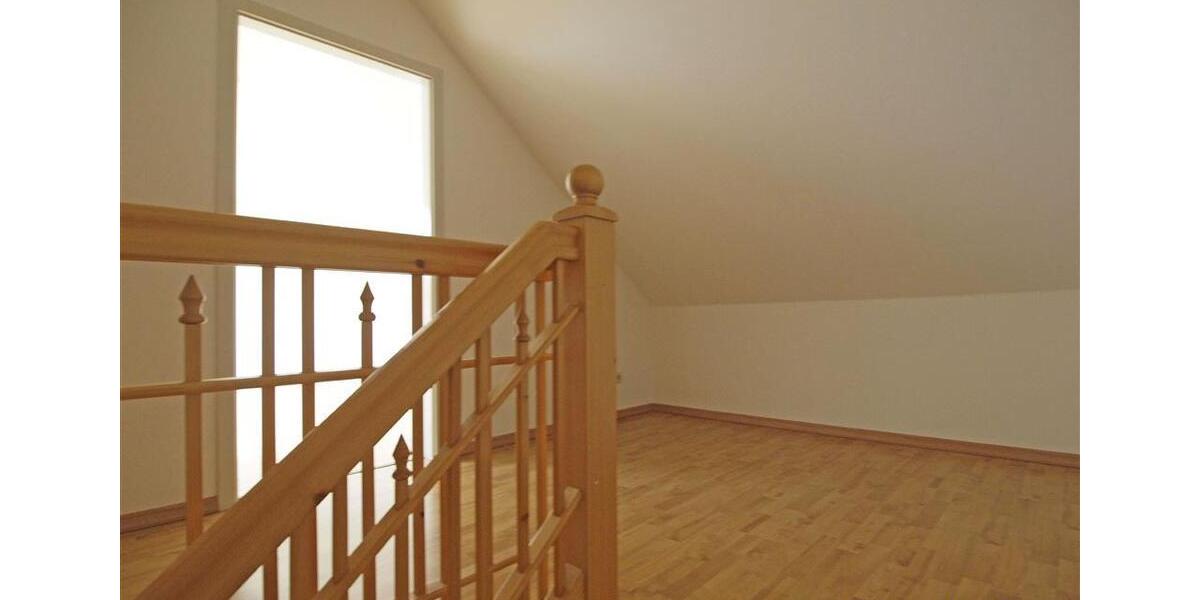 Maisonettenwohnung Hainichen - 3 Zimmer, 99 m&sup2;, 594&euro; | Angebot:25974073