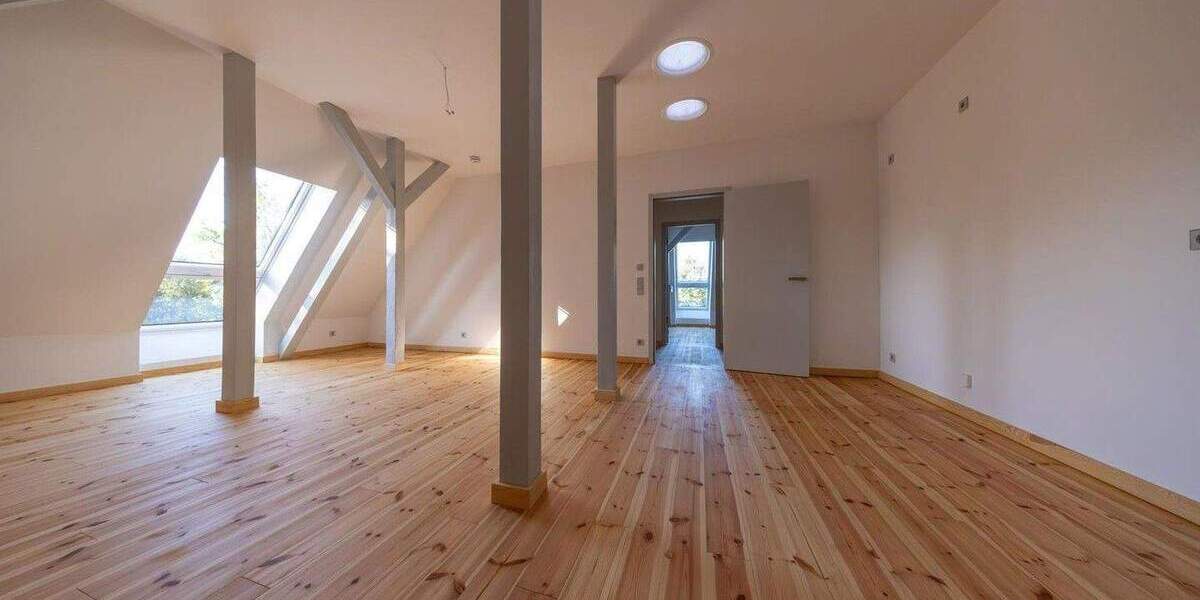 Etagenwohnung Buckow - 4 Zimmer, 106 m&sup2;, 1.279&euro; | Angebot:26149202