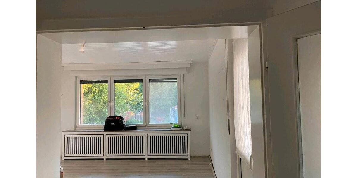 Erdgeschoßwohnung Gelsenkirchen Gelsenkirchen-Nord - 4 Zimmer, 107 m&sup2;, 1.250&euro; | Angebot:26051053