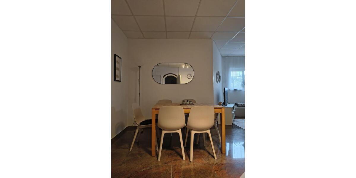 Wohnen auf Zeit Bermatingen - 2.5 Zimmer, 82 m&sup2;, 100&euro; | Angebot:23685808