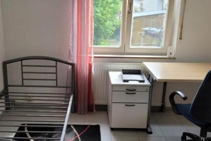 Vermiete ca. 16 qm teilmöbliertes Zimmer in Nichtraucher-Zimmer 1 zimmer