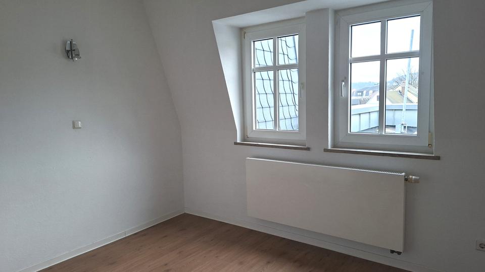 Etagenwohnung Greiz - 3 Zimmer, 80 m&sup2;, 550&euro; | Angebot:26478396