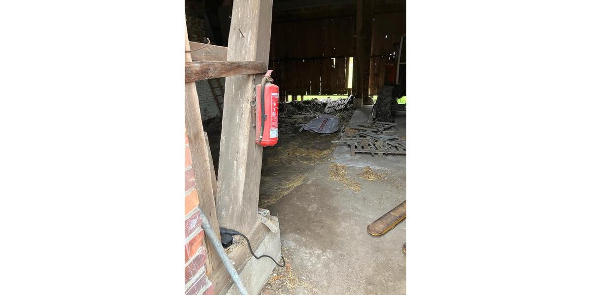 Halle Scheune zum 1.1.2026 zu vermieten zimmer