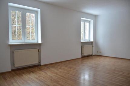 Wohnung Hauzenberg - 3 Zimmer, 84 m&sup2;, 495&euro; | Angebot:25084191