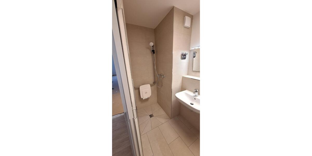 Dachgeschoßwohnung Lützen - 1 Zimmer, 28 m&sup2;, 361&euro; | Angebot:24465364