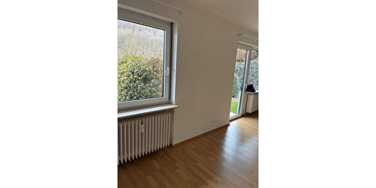 Etagenwohnung Saarbrücken / Schafbrücke Schafbrücke - 3 Zimmer, 102 m&sup2;, 850&euro; | Angebot:24989417