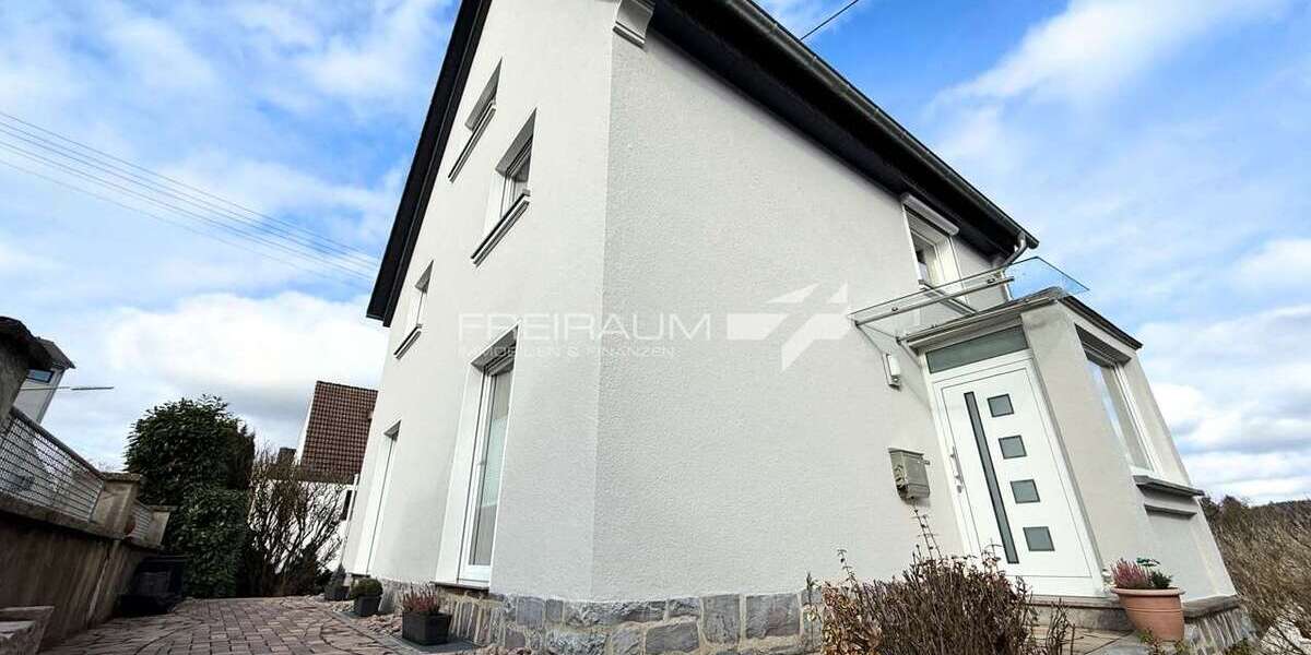 Einfamilienhaus Siegen / Weidenau Weidenau - 5 Zimmer, 120 m&sup2;, 1.300&euro; | Angebot:25268248