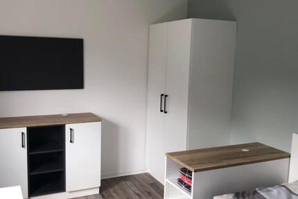 WG-Zimmer in Uninähe frei und Papa muss keine Möbel schleppen! 4 zimmer