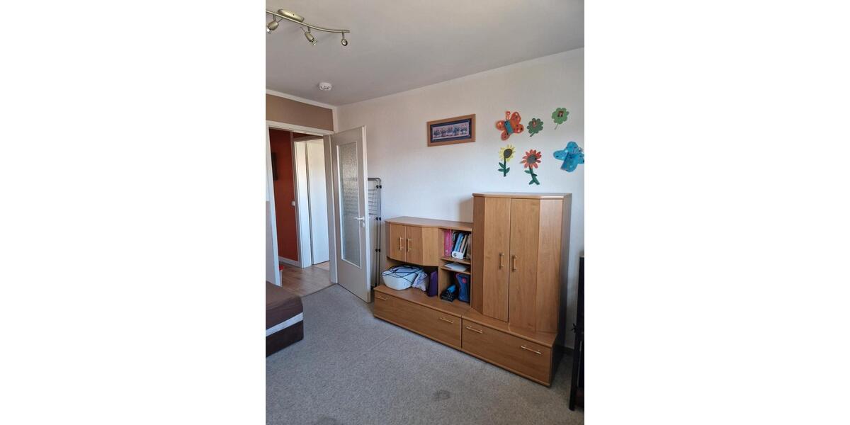 Etagenwohnung Dessau-Roßlau Roßlau - 3 Zimmer, 80 m&sup2;, 590&euro; | Angebot:26534911