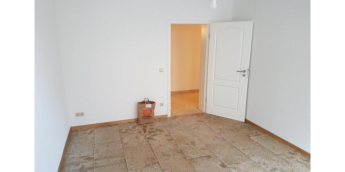 Etagenwohnung Dresden Pieschen - 5 Zimmer, 135 m&sup2;, 1.240&euro; | Angebot:24766243