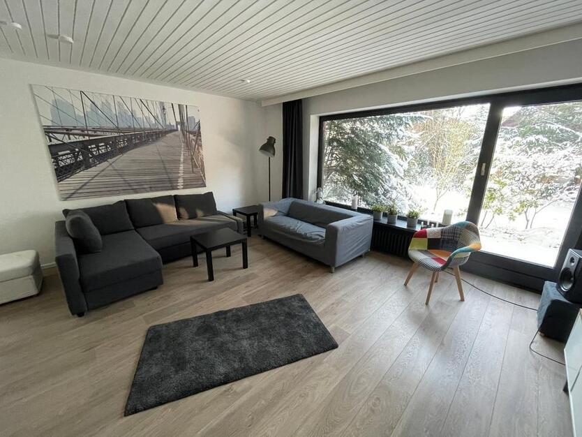 große möbliertes WG-Zimmer (33m²) in HH Niendorf am Park