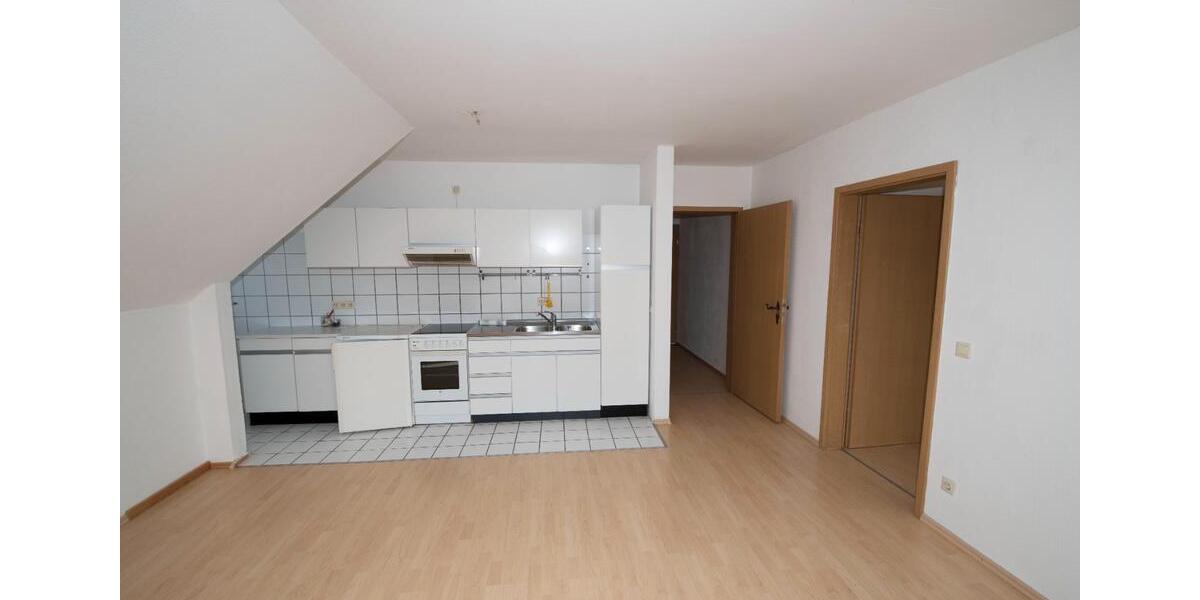 Dachgeschoßwohnung Lügde - 2 Zimmer, 47 m&sup2;, 315&euro; | Angebot:26681773