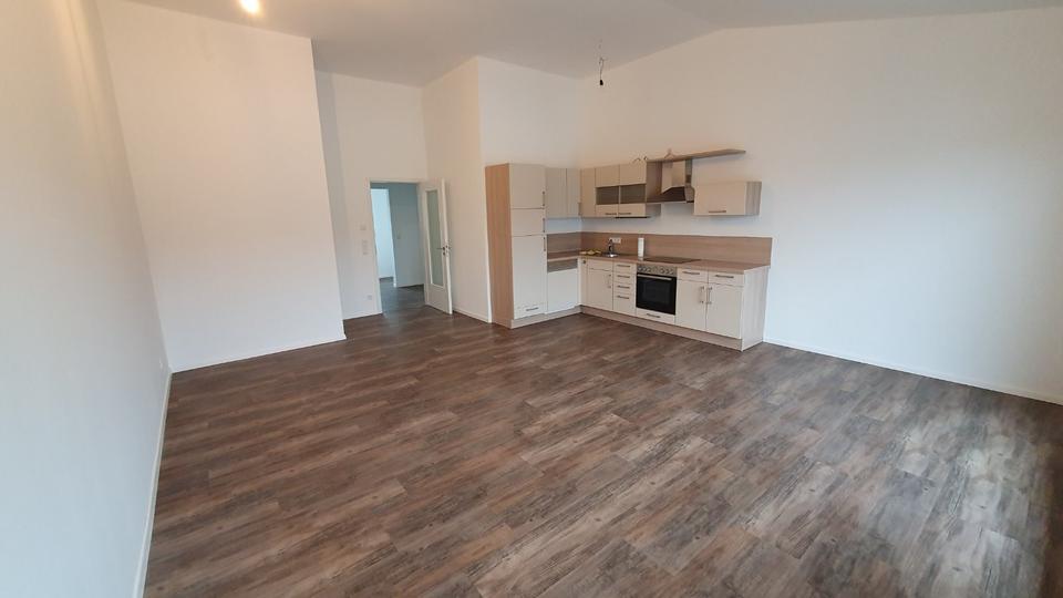 Helle 2-Zimmer Penthouse-Wohnung mit Balkon in Friedrichshofen 2 zimmer