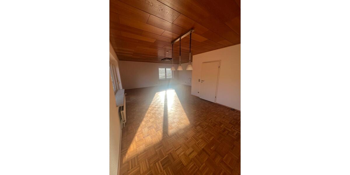 Erdgeschoßwohnung Lunden - 3 Zimmer, 100 m&sup2;, 900&euro; | Angebot:26606241