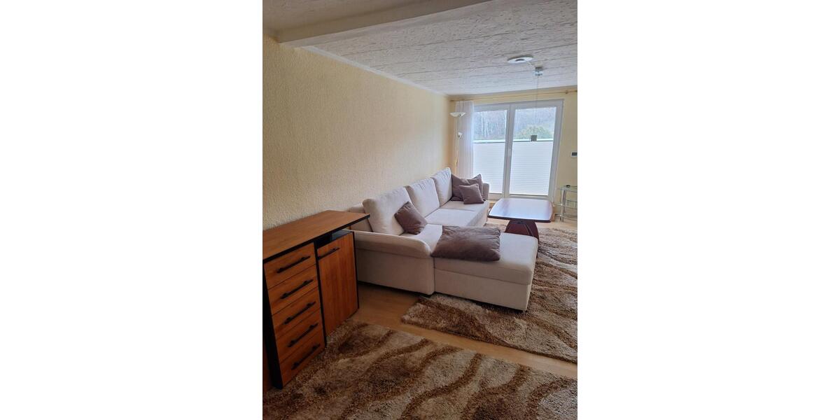 Dachgeschoßwohnung Pößneck - 2.5 Zimmer, 60 m&sup2;, 750&euro; | Angebot:24672571