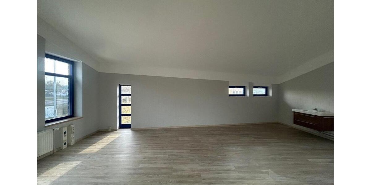 Gewerbeobjekt Neubrandenburg - 1.100&euro; | Angebot:23821889