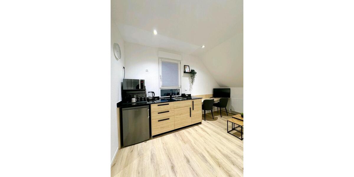 Etagenwohnung Wiesbaden Schierstein - 2 Zimmer, 30 m&sup2;, 1.350&euro; | Angebot:24445002