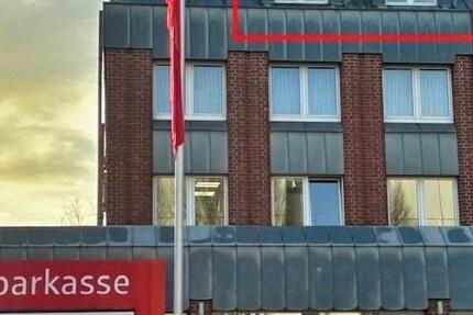 Frisch sanierte Wohnung mit Loggia in zentraler Lage. 3 zimmer