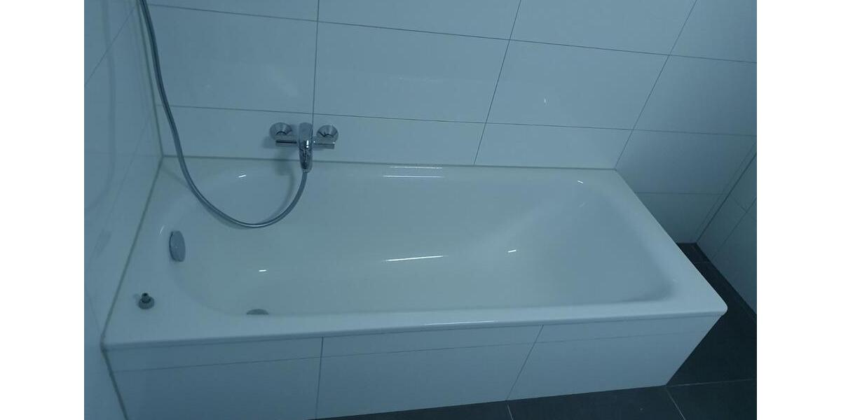 Hochparterre Wiesbaden Nordost - 3 Zimmer, 84 m&sup2;, 1.260&euro; | Angebot:24850707