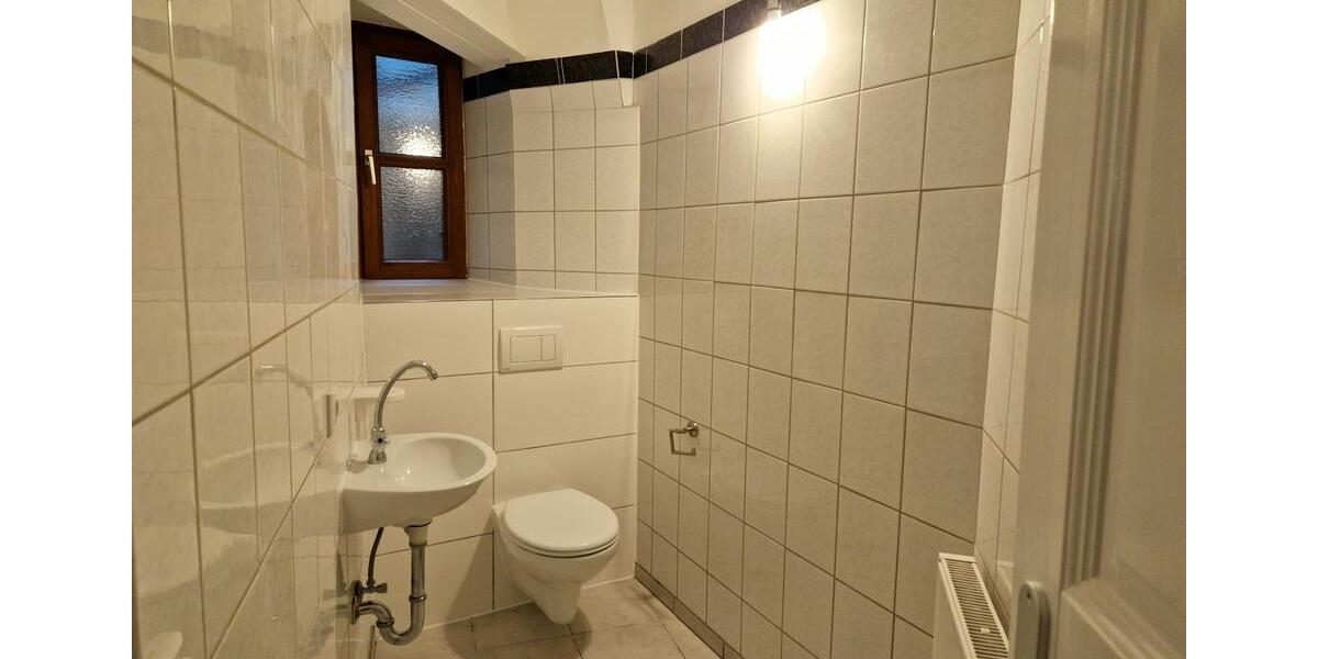 Erdgeschoßwohnung Nürnberg Gibitzenhof - 4 Zimmer, 160 m&sup2;, 1.760&euro; | Angebot:26481345
