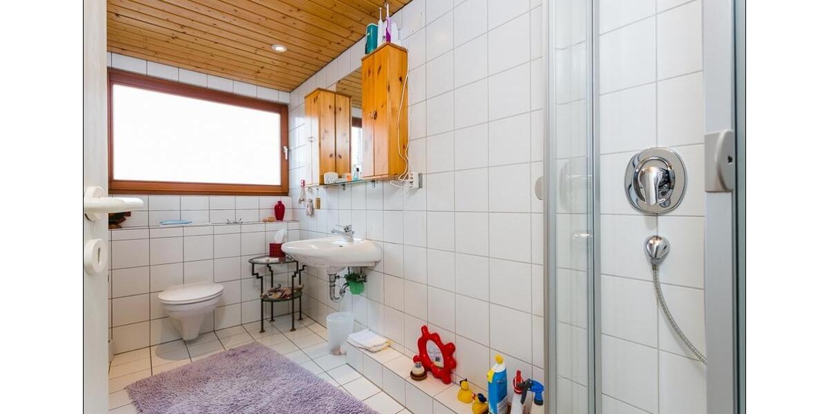 Einfamilienhaus Bielefeld Heepen - 5 Zimmer, 196 m&sup2;, 1.695&euro; | Angebot:25546567