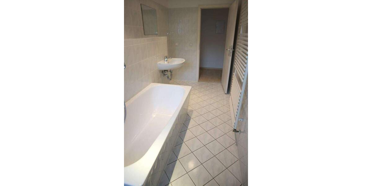 Etagenwohnung chemnitz Lutherviertel - 2 Zimmer, 56 m&sup2;, 331&euro; | Angebot:26758927